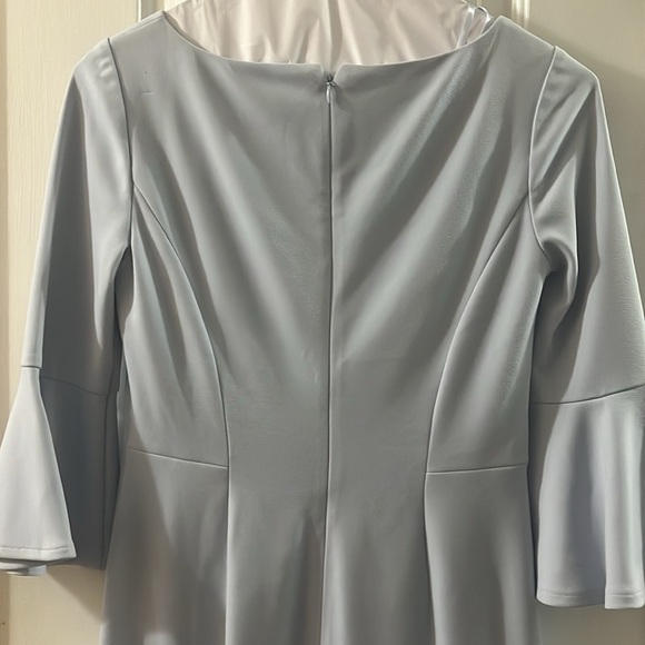 NWOT Harper Rose Bell Sleeve Bateau Neck Sheath Dress in Sky Blue Size 6 - Picture 3 of 9
